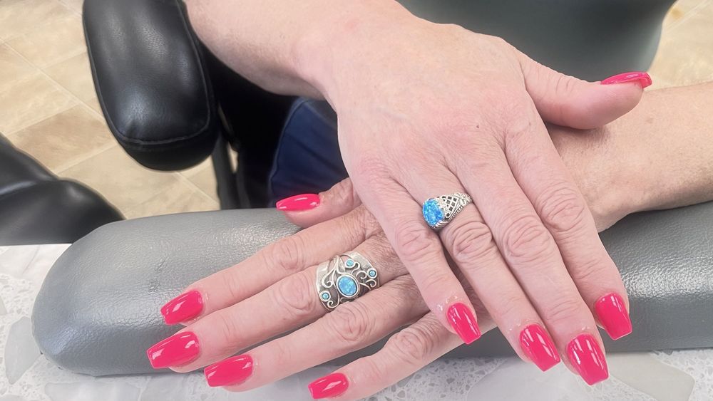 D's Elite Nails & Spa Logo