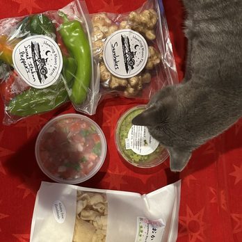 Sedona Community Farmers Market - Our cat, Joey, checking out the goodies! Sunchokes, Italian sweet peppers, guacamole, pico de gallo, and rice crackers... - Farmers Market Near Me - West Sedona, Arizona Sedona Community Farmers Market - Our cat, Joey, checking out the goodies! Sunchokes, Italian sweet peppers, guacamole, pico de gallo, and rice crackers... - Farmers Market Near Me - West Sedona, Arizona