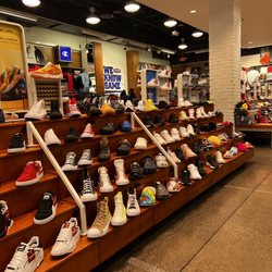 Champs Sports