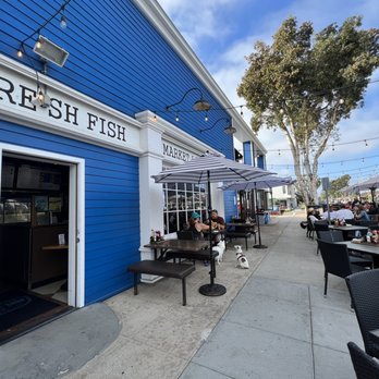 Encinitas Fish Shop - Partial view of outdoor patio dining - Seafood Near Me - Encinitas, California Encinitas Fish Shop - Partial view of outdoor patio dining - Seafood Near Me - Encinitas, California
