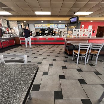 Carl's Jr - Burgers Near Me - Lake Elsinore, California Carl's Jr - Burgers Near Me - Lake Elsinore, California