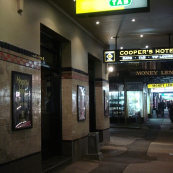 Cooper's Hotel - Restaurants Near Me - Newtown, NSW