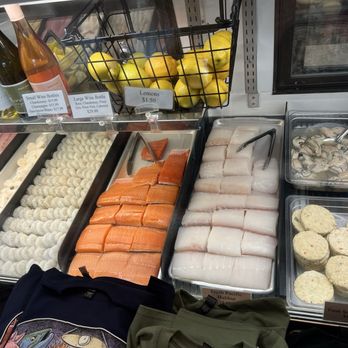 Ecola Seafoods - Seafood Near Me - Cannon Beach, Oregon