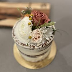 Luckybird Cakes