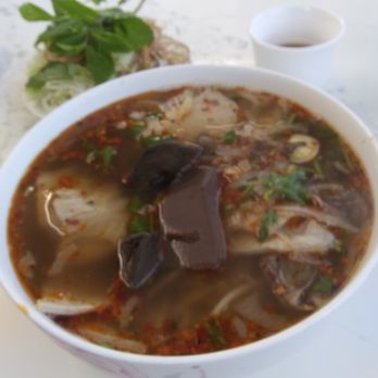 Bun Bo Hue Restaurant - bun bo hue, with everything - Vietnamese Near Me - Portland, Oregon