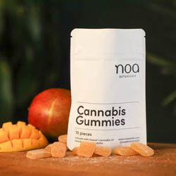 Noa Botanicals - Real fruit cannabis gummies at Noa Botanicals medical cannabis dispensary on O'ahu Hawai'i