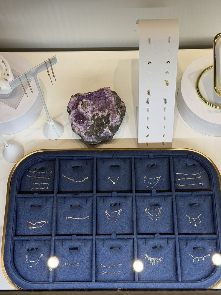 Petaluma Piercing Company Logo