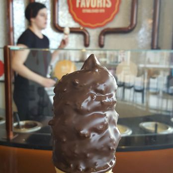 Chocolats Favoris - Ta-daaaa - Chocolatiers & Shops Near Me - Aurora, Ontario Chocolats Favoris - Ta-daaaa - Chocolatiers & Shops Near Me - Aurora, Ontario