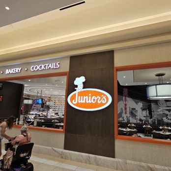Junior's - Exterior - Breakfast & Brunch Near Me - Las Vegas, Nevada