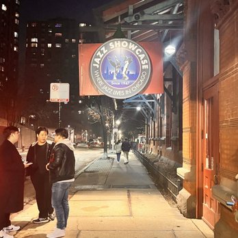 Jazz Showcase - Jazz & Blues Near Me - Chicago, Illinois