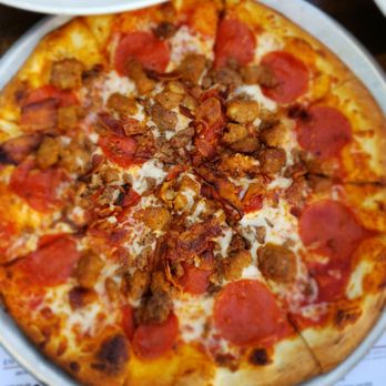 Yard House - New American Near Me - San Jose, California