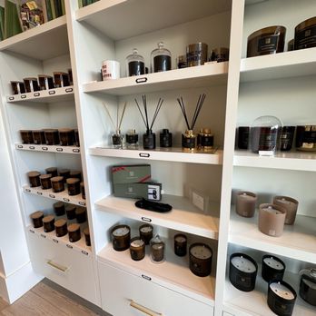 The Candle Pour - Ready made candle and fragrance oils. Grab-n go - Candle Stores Near Me - St. Petersburg, Florida