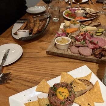 Brick Farm Tavern - Small plates - Cocktail Bars Near Me - Hopewell, New Jersey