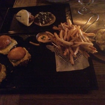 Little Bad Wolf - Burger sliders, fries, mac n cheese, pork bao, and steak taco - American Near Me - Chicago, Illinois Little Bad Wolf - Burger sliders, fries, mac n cheese, pork bao, and steak taco - American Near Me - Chicago, Illinois
