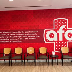 AFC Urgent Care North Worcester - Waiting area