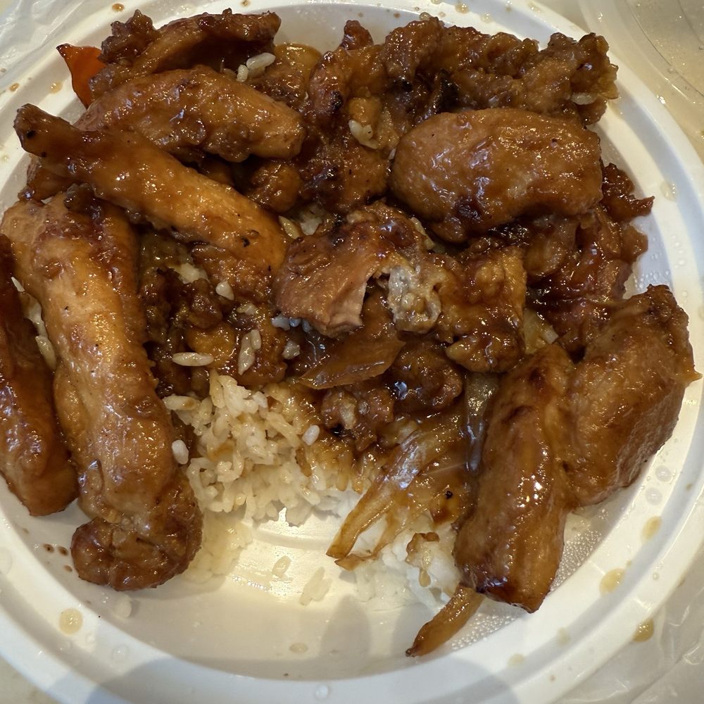 Yip's - The lunch special - Chinese Near Me - New York, New York Yip's - The lunch special - Chinese Near Me - New York, New York