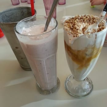 Dewar's Candy Shop - Ice Cream & Frozen Yogurt Near Me - Bakersfield, California Dewar's Candy Shop - Ice Cream & Frozen Yogurt Near Me - Bakersfield, California