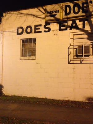 Doe's Eat Place by null