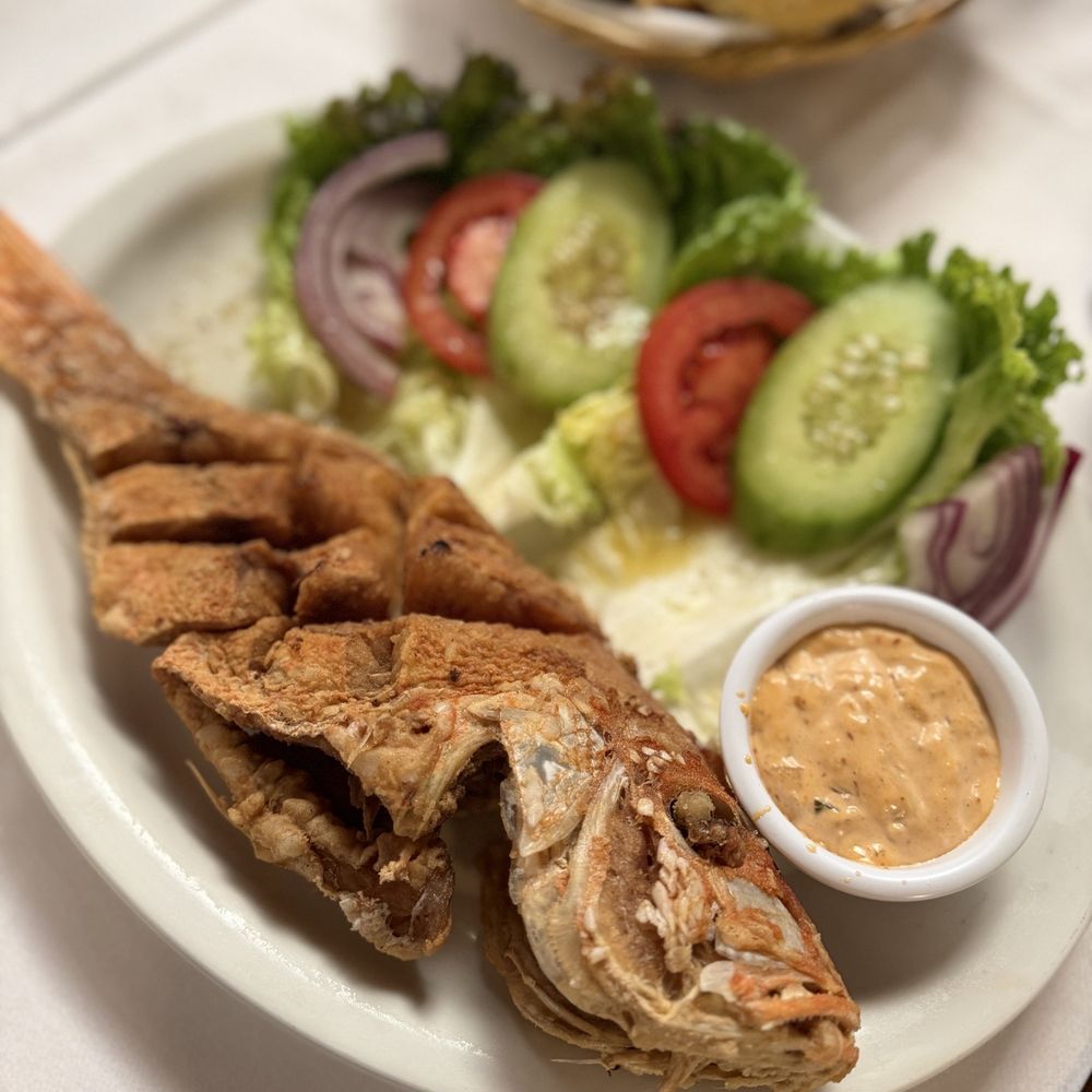 Monte Cristo - Red Snapper Crisp - Mexican Near Me - México, D.F., DIF Monte Cristo - Red Snapper Crisp - Mexican Near Me - México, D.F., DIF