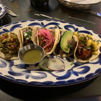 Barrio Queen - Noplitos, Suadero Azteca Taco, Al Pastor Taco, Cochinita Pibil, Carne Asada - Mexican Near Me - Tempe, Arizona Barrio Queen - Noplitos, Suadero Azteca Taco, Al Pastor Taco, Cochinita Pibil, Carne Asada - Mexican Near Me - Tempe, Arizona