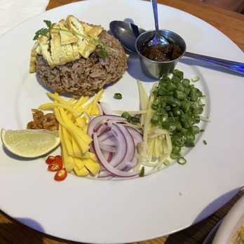 Pestle Rock - Fried rice - Thai Near Me - Seattle, Washington