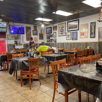 Lee's Hamburgers - the inside of a restaurant - Burgers Near Me - Slidell, Louisiana Lee's Hamburgers - the inside of a restaurant - Burgers Near Me - Slidell, Louisiana
