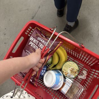 Trader Joe's - Grocery Near Me - Queens, New York Trader Joe's - Grocery Near Me - Queens, New York
