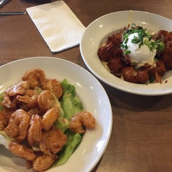 One North Kitchen & Bar - Torpedo shrimp & loaded tots - New American Near Me - Jackson, Michigan One North Kitchen & Bar - Torpedo shrimp & loaded tots - New American Near Me - Jackson, Michigan