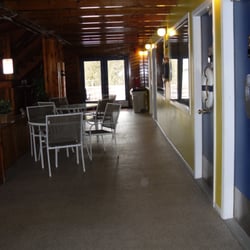 Village Inn On The Lake - Poolside Rooms