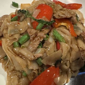 Hoy-Ka Thai Restaurant - Thai Near Me - Los Angeles, California Hoy-Ka Thai Restaurant - Thai Near Me - Los Angeles, California