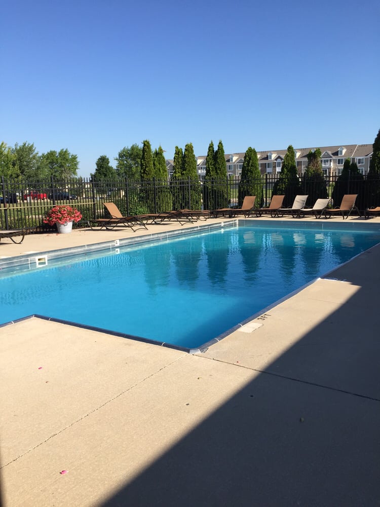 CARISBROOKE APARTMENTS Updated September 2024 2407 Hampshire Dr