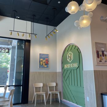 Junenov Tea - Interior - Bubble Tea Near Me - Pleasant Hill, California