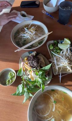 Pho Ga Thanh Thanh by null