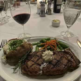 Harris' Restaurant - Ny stip - Steakhouses Near Me - San Francisco, California