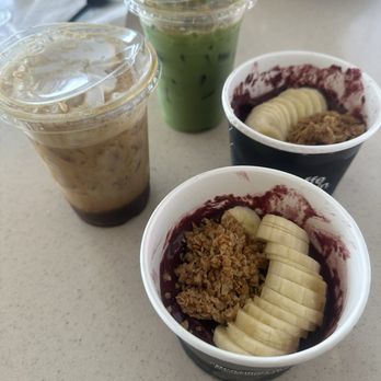 Caffe & Trein - Oatmilk "shaken espresso" with cold foam, Iced Almond Milk Honey Matcha, & Banana and Granola Acai - Coffee & Tea Near Me - Houston, Texas