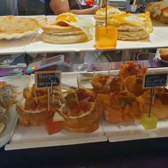 Salegi Taberna - Tapas Bars Near Me - Zarauz, SS
