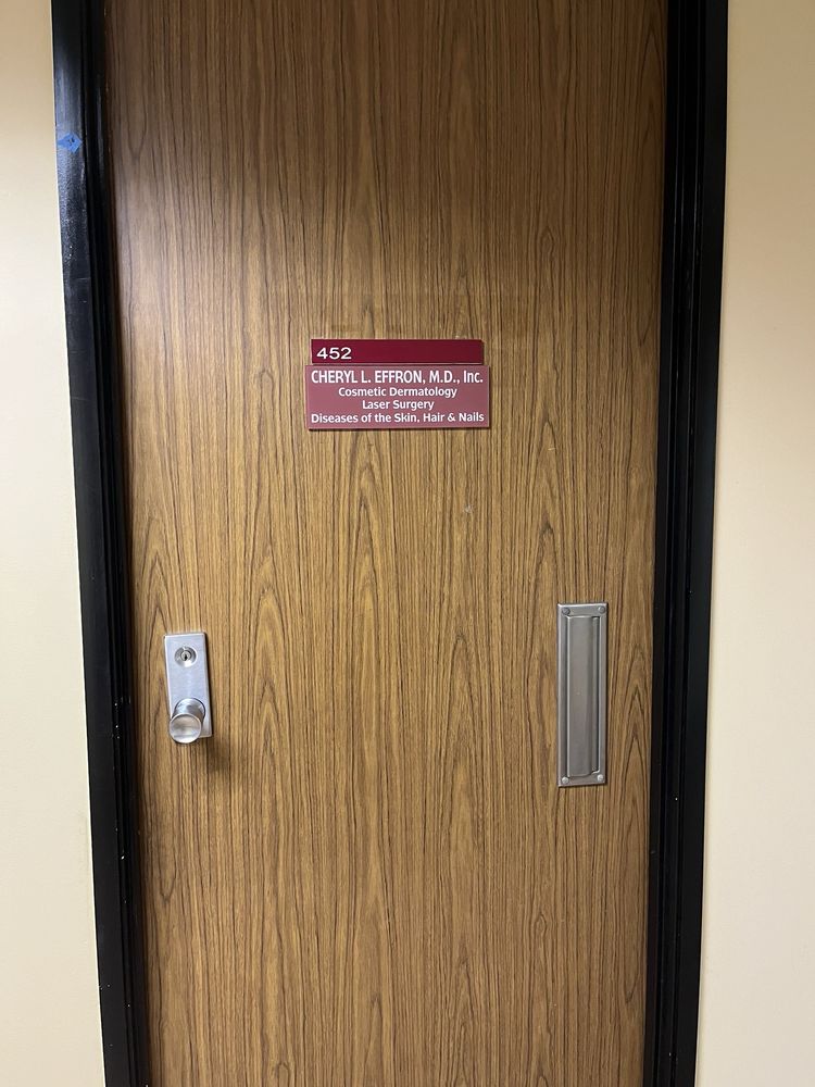 CHERYL L EFFRON, MD Updated October 2024 45 Reviews 17822 Beach