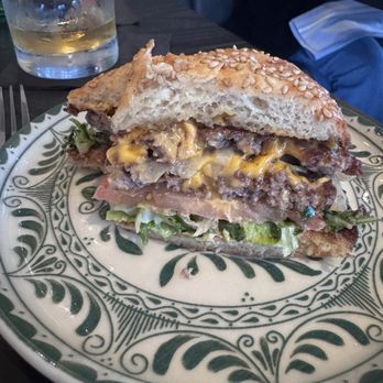 Chic's Laundry - Melt in your moth burger with home made sesame bun - Food Trucks Near Me - Virginia Beach, Virginia