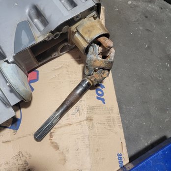 Roberto's Boat Repair - Damaged u joint - Boat Repair Near Me - Castaic, California Roberto's Boat Repair - Damaged u joint - Boat Repair Near Me - Castaic, California