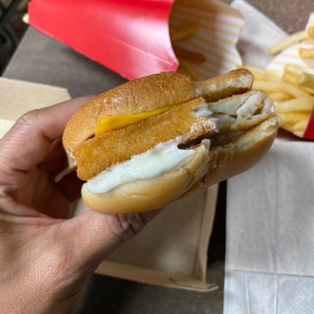McDonald's - Overloaded on mayo but better than nothing! - Fast Food Near Me - Miami, Florida McDonald's - Overloaded on mayo but better than nothing! - Fast Food Near Me - Miami, Florida