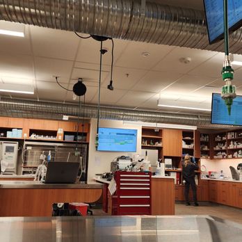 Veterinary Emergency Group - Interior - Emergency Pet Hospital Near Me - Santa Monica, California Veterinary Emergency Group - Interior - Emergency Pet Hospital Near Me - Santa Monica, California