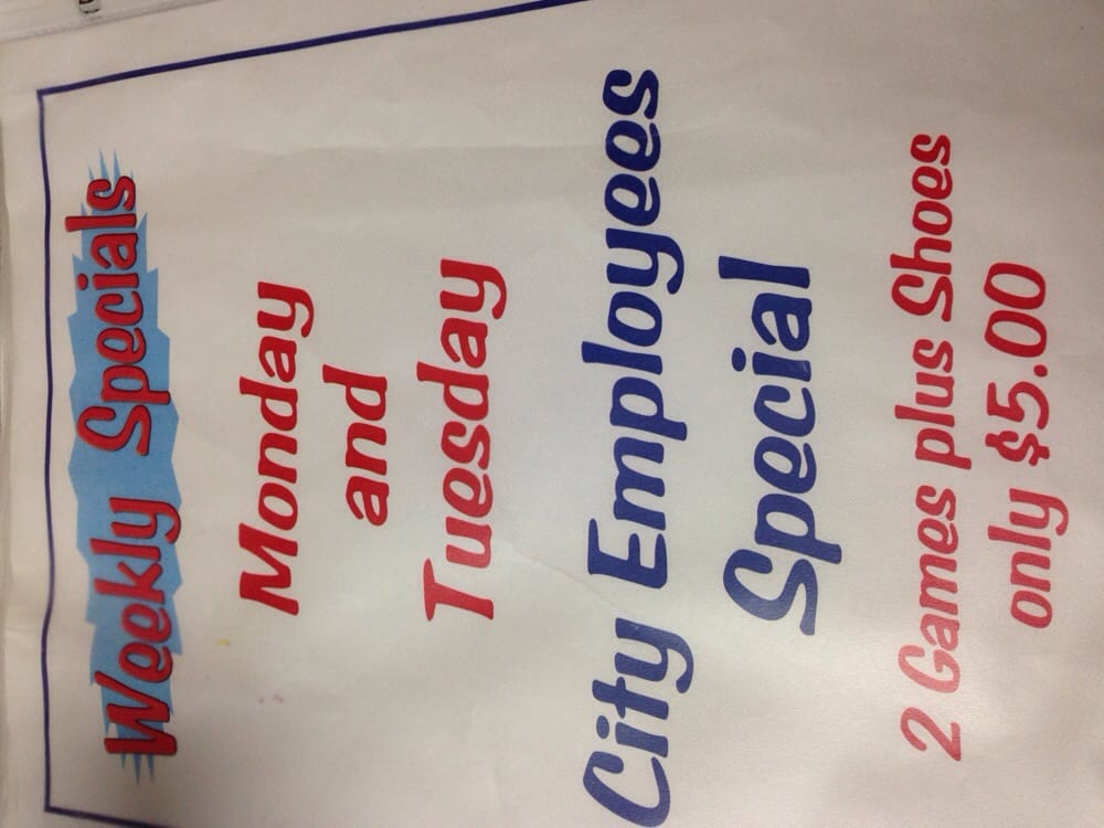 TOWN & COUNTRY BOWLING LANES Updated September 2024 23 Photos