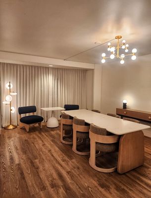 Virgin Hotels Las Vegas, Curio Collection by Hilton by null