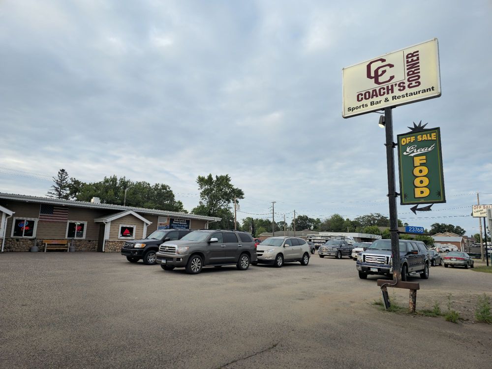 COACH’S CORNERSPORTS PUB & BOTTLE SHOP Updated April 2024 17