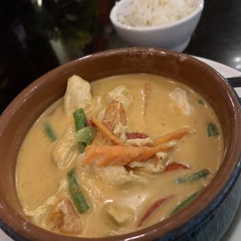 YaYa's Thai Restaurant - Panang Chicken Curry for dinner! - Thai Near Me - Olmos Park, Texas