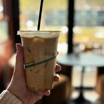 High Country Motor Lodge - Caramel latte - they use Firecreek Coffee - Hotels Near Me - Flagstaff, Arizona High Country Motor Lodge - Caramel latte - they use Firecreek Coffee - Hotels Near Me - Flagstaff, Arizona