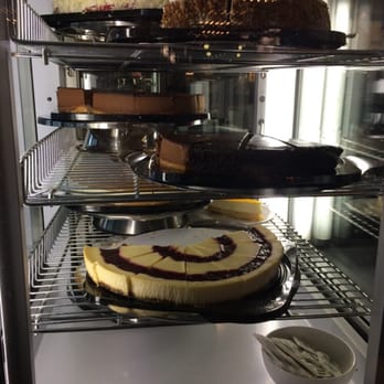 Dudok - De befaamde taarten van Dudok - Cafes Near Me - Den Haag, ZH