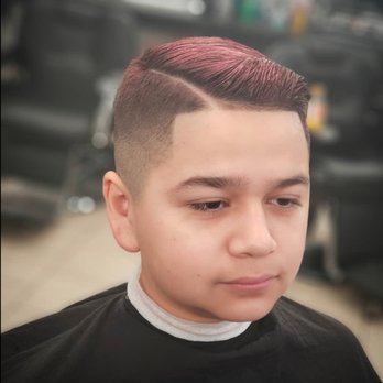 4.0 Cuts Barber Salon - Barbers Near Me - Bryan, Texas 4.0 Cuts Barber Salon - Barbers Near Me - Bryan, Texas
