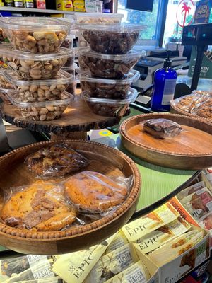 La Tropicana Market by null