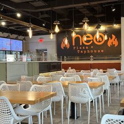 Neo Pizza- Annapolis - Cute aesthetic